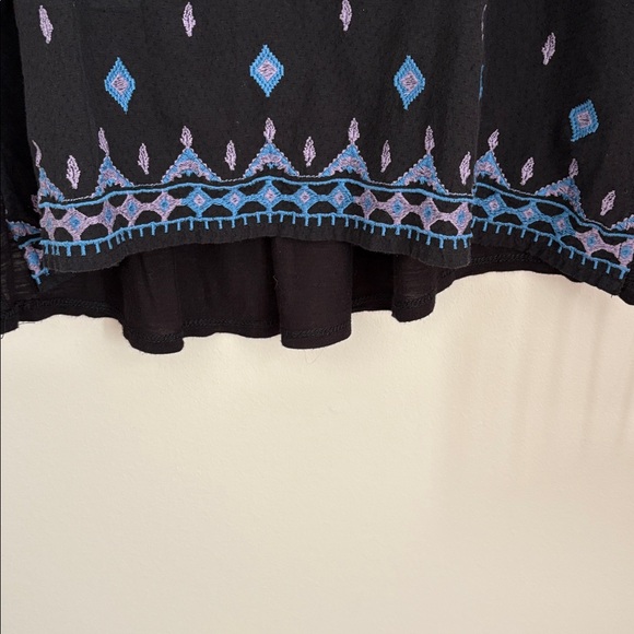 Lucky Brand Black and Blue Patterned Blouse - Picture 6 of 7